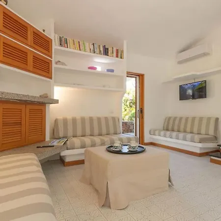 Gerbera - 250m Dal Mare-portobello Di Gallura Альенту